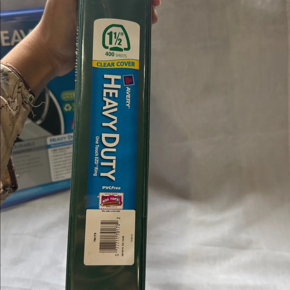 Avery Heavy Duty Binders in Green and Blue